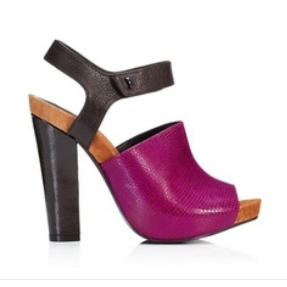 Juicy Couture berry lizard print stacked heel